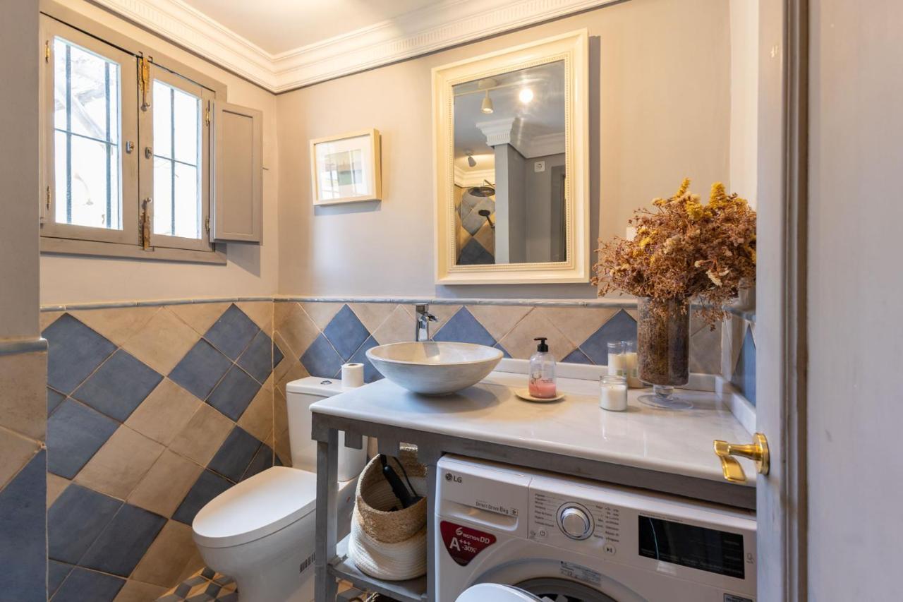 세비야 Champion Duplex Terrace And Garage Old Town 6 Pax 아파트 외부 사진
